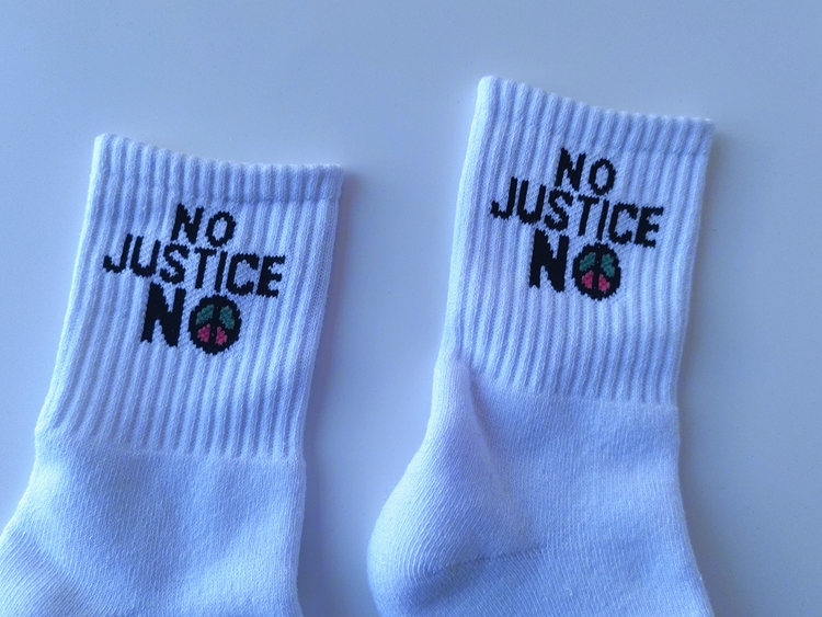 Durable SOCKS for sports featuring jacquard technology yarn dyed pattern and sweat absorbent cotton terry material for mens and womens comfort