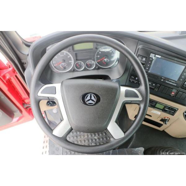 EURO 5 Manual Transmission SinotruK Haohan N7G 4*2 6*4 CHG LNG Special Truck Traction