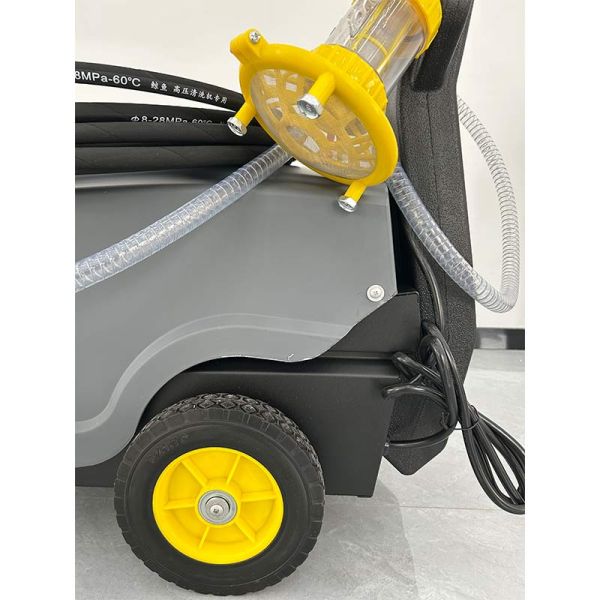 Mobile Portable Car Washing Machine 220V 2.5kw All Copper Motor With Water Gun