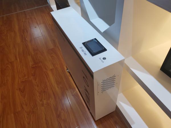 le paquet de batterie au lithium de 24V 48V 100ah 200ah LiFePO4 a adapté aux besoins du client pour le chariot de golf