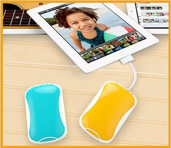 2014  5600mah  latest popular mini,colorful,built in cable power bank charger