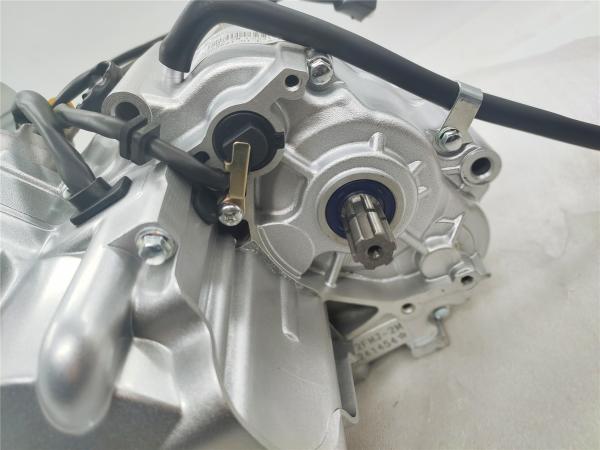 Motor eletrico DAYANG 125CC Natureza Motor resfriado a água Motociclo Três rodas Cargo Triciclo Assemblagem