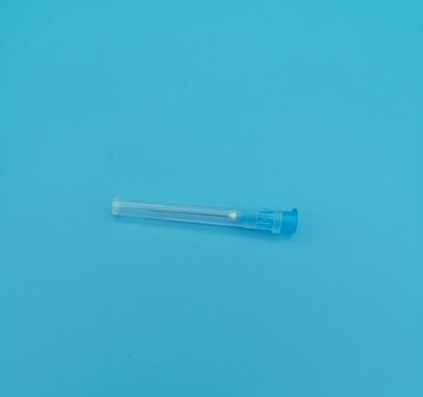 Blue Grey Disposable Needle Syringe Inclined Out Diameter 1.8mm 15G For Medicine
