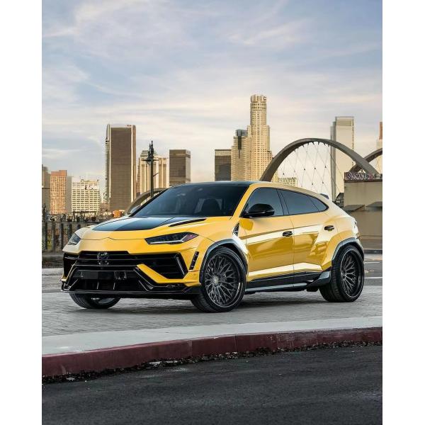 Black Lamborghini Body URUS Upgraded 1016 Hood Spoiler Wide Body Kit