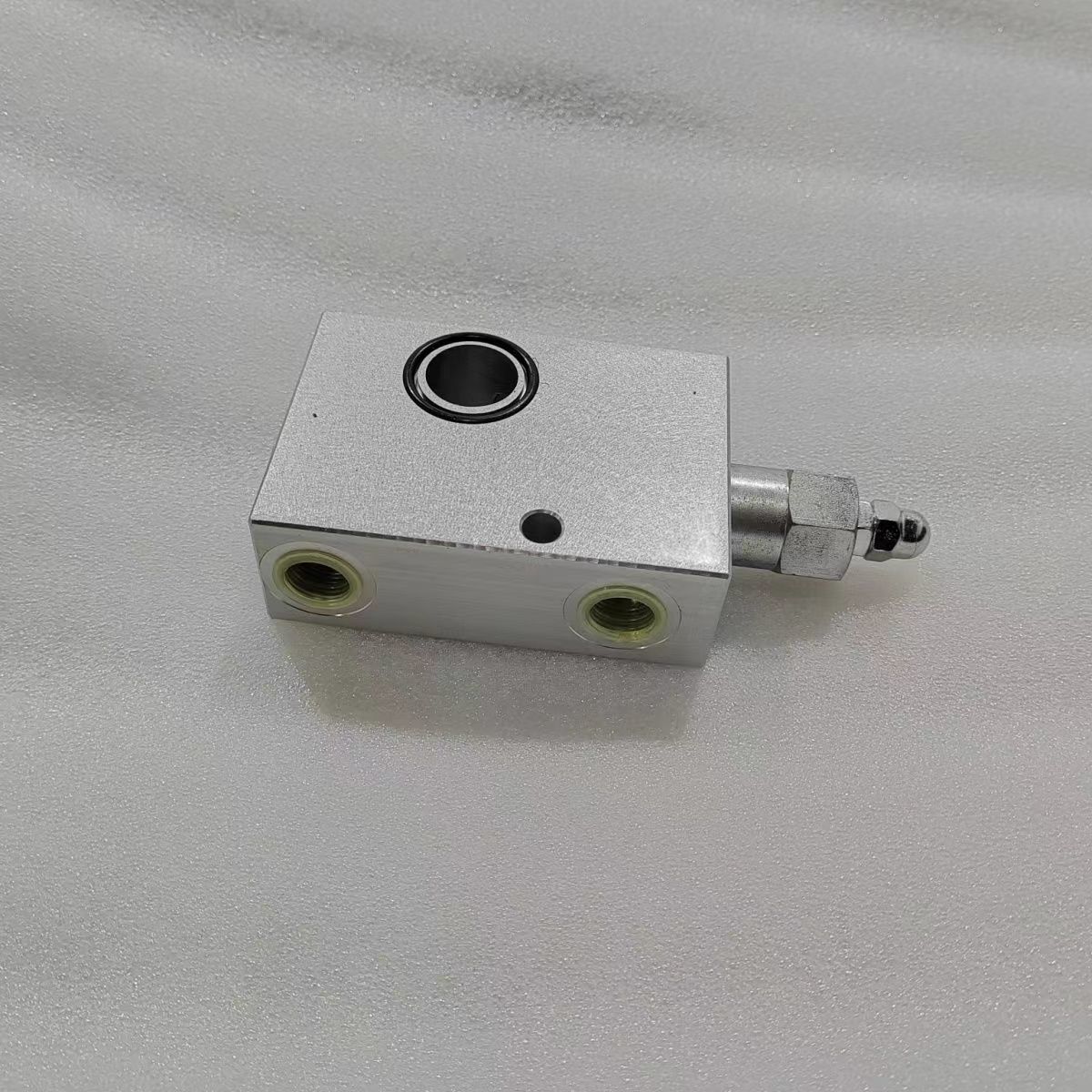 Balance Valve LUEN 104  for New Zoomlioon Concrete Pump Truck Parts