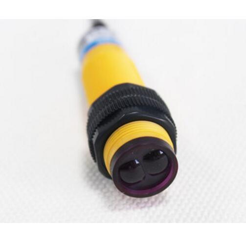E3F-DS30Y2 diffuse photoelectric switch sensor AC adjustable wire NC,