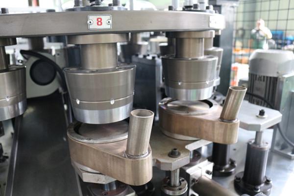 Tasse de papier jetable complètement automatique faisant à machine le système de chauffage électrique