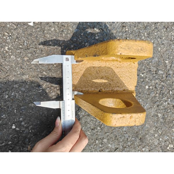 Universal tooth guards and bucket edge protectors for all excavator models,available in 4.0, 5.0, 6.0 specifications. Wear-resistant bucket edge protection blocks directly supplied by the manufacturer