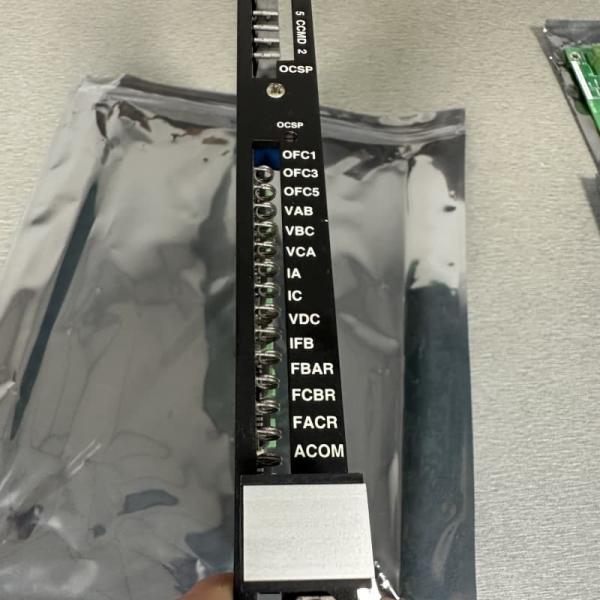 Se trata de una tarjeta de control de la puerta LCI de GE DS200FCGDH1BCA 330 mm x 200 mm.