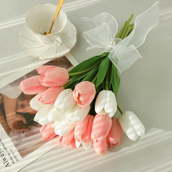 Bouquets de tulipes, fleurs fausses, fleurs simulées, décoration du salon, arrangements floraux, fleurs de soie, fleurs en plastique, fleurs de table à manger, arrangements floraux