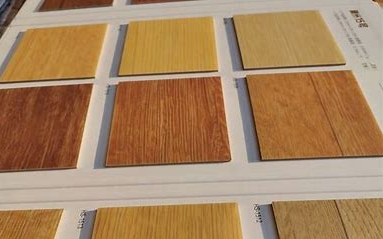 600-1200 мм ПВХ листов экструдер краю ленты производственной линии одно или двух винтов