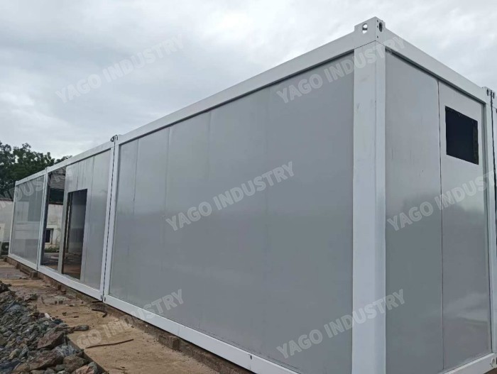Factory-Pre-Finished Oil And Gas Camp Flat Pack Container Unit with Salt-Fog Resistant Modular Layout for Temporary Accommodation