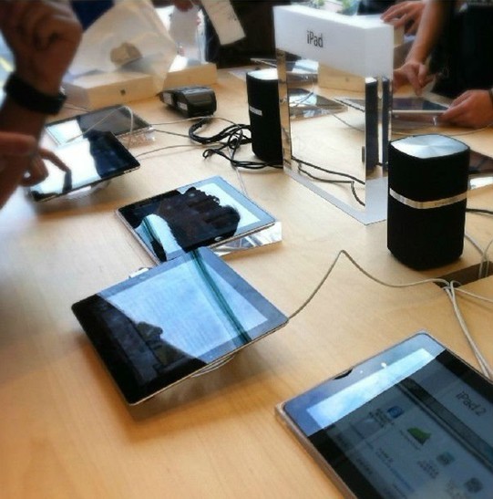 COMER Tablet Security Stand / Tablet Security Kiosk/ Tablet Security Enclosure