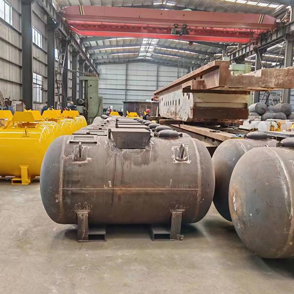 1600L UN3394 réservoir de récipient sous pression d'eau chimique GB/T150 Conception pour le stockage sécurisé de l'aluminium alkyl