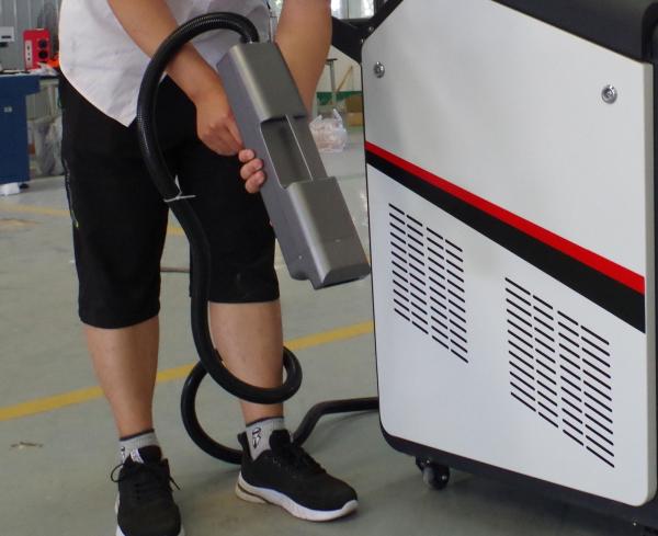 Powerful 100W/200W Industrial Laser Cleaner for Portable Handheld Rust Removal on Stainless Steel Surface Paint Cleaning