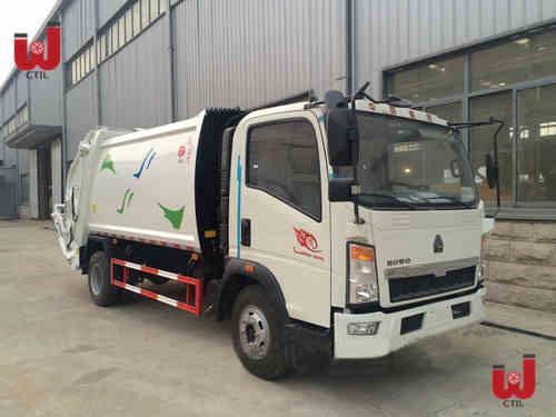 O caminhão leve 3.5T da carga da parte traseira do dever 6CBM recusa o veículo do compressor