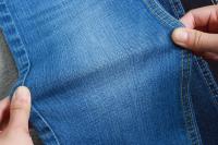 Tissu de denim de bout droit de 11,2 onces avec des jeans d'arrière de noir de mèche