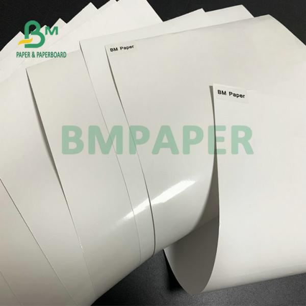 La fonte blanche superbe du lustre 80gsm a enduit le petit pain enorme de papier de 1020mm 1365mm