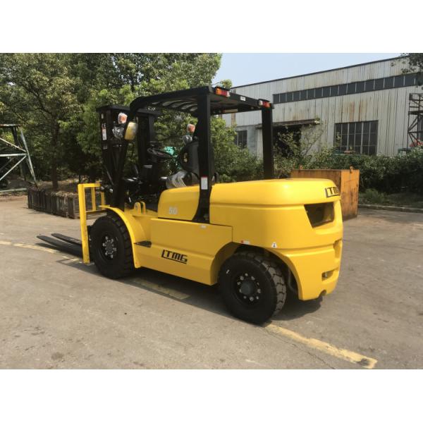 5000kg rated capacity diesel forklift truck with dual front tires