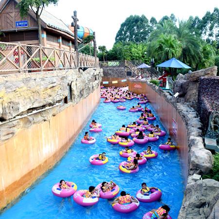 Ice World Water Park Lazy River 200 People Capacity With Serene Currents