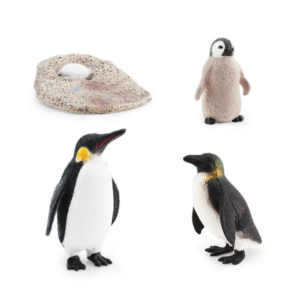 Unisex Penguin Figurines Collectibles , Plastic Penguin Statue Animal Figurines Educational Standards