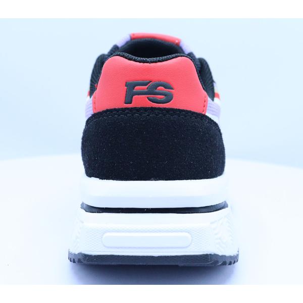 Sneaker shoes of cool classic sporty style, Air mesh lining and cushioned insole