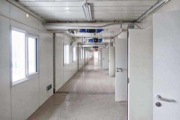 Flat Pack Container Prefabricated Camp House Temperoary Shelter For Homeless People In Earthquake And War