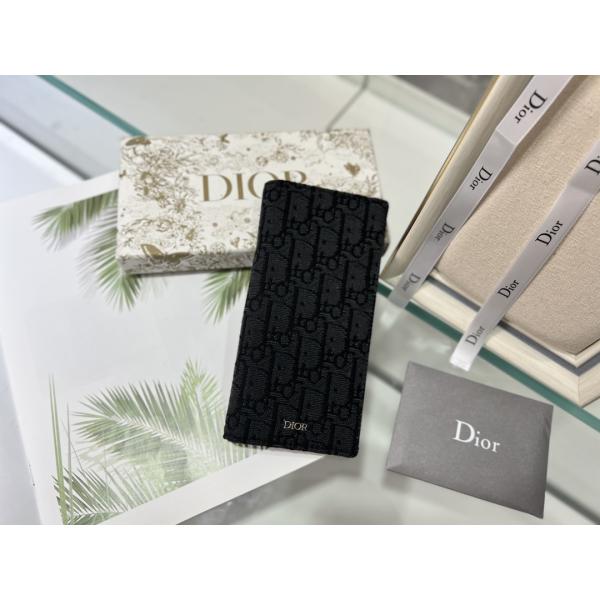 Embossed Vertical CD Christian Dior Mens Wallet Diamond Zippered