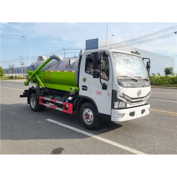 Factory Direct Sales of 5000L Septic Tank Truck Manure Truck Powerful Suction Truck Sewage Extraction Truck