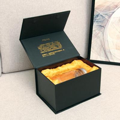 Magnet Hinge Bottled Liquid 2mm Debossing Paper Packaging Box