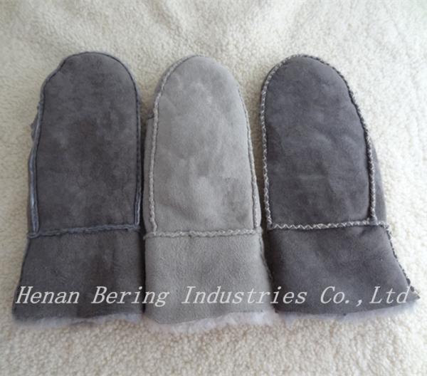 Wholesale Economic Soft Hand Sewn Double Stitching Real Lamb fur Patched Shearling Sheep Skin Cheap Winter Leather Mitten Gloves