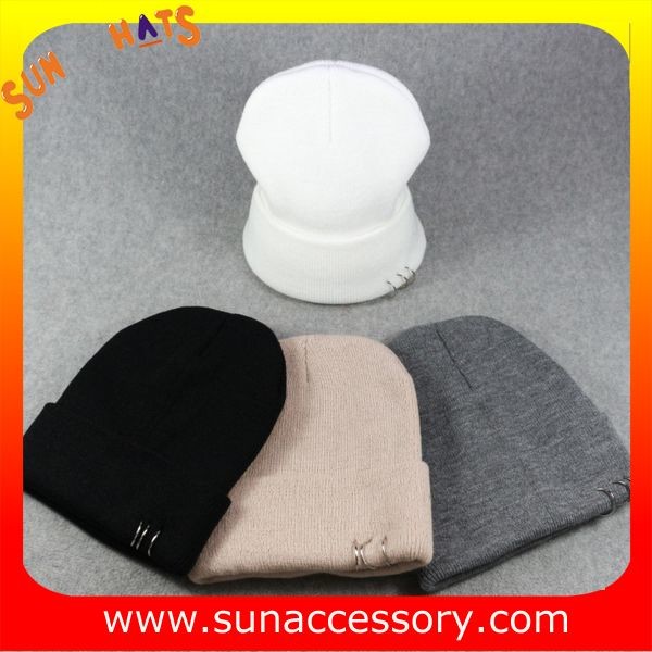 AK17016 Sun customized acrylic fashion promotion advertising beanie cap, logo can be sewing on the cap