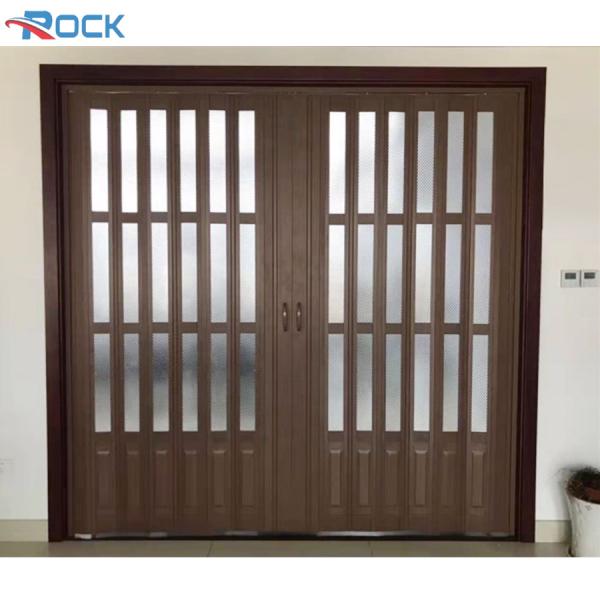 Porta deslizante branca personalizada do PVC de Brown da cor impermeável para a sala de visitas
