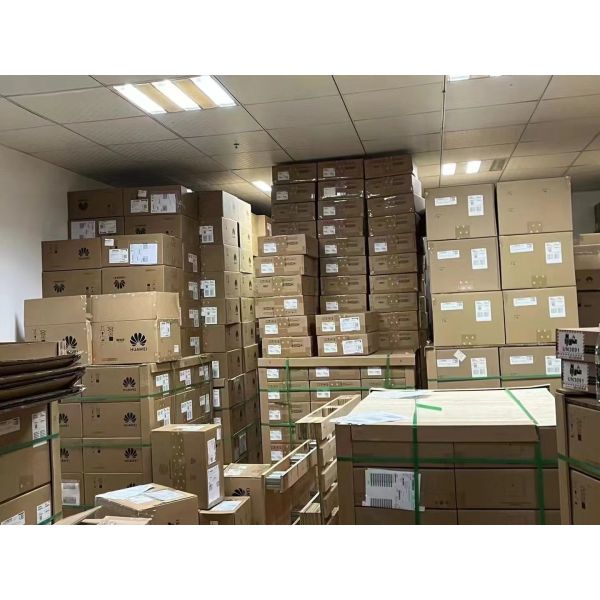 Original Cisco C9300L-48T-4G-A Catalyst 9300L Switch 48-port Network Switch with 4X1G Uplinks and StackWise-320 Technology