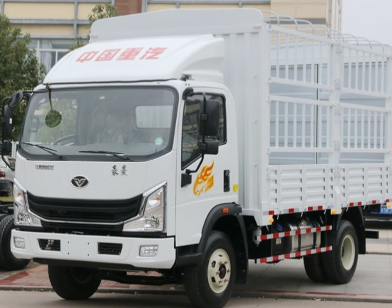 SINOTRUK 4x4 Cargo Truck 380hp 40 Ton Capacity With HW76 High Deck Cab