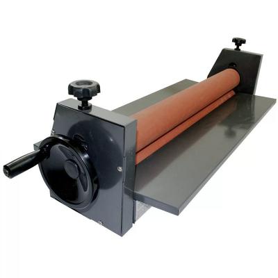 Máquina de laminação manual de filme a frio de 1300 mm com laminador de rolos de borracha a frio