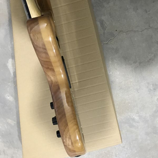 2018 new style high quality custom 5 string bass guitar, Rosewood fingerboard