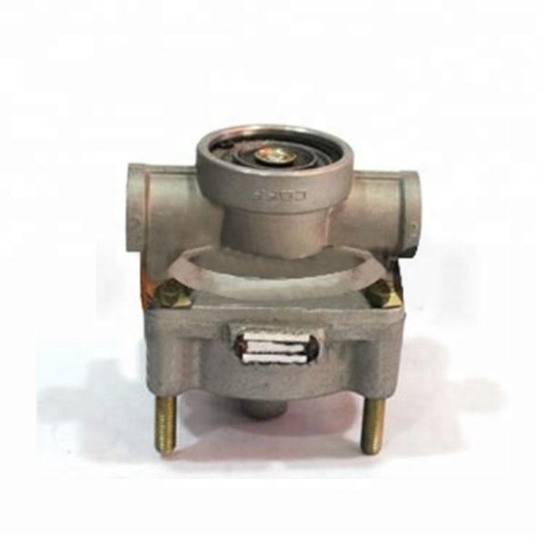 Japanese Truck Parts ATV Relay Valve 44080-E0110 for Hino P11c Sf2p Ss2p Fs2p
