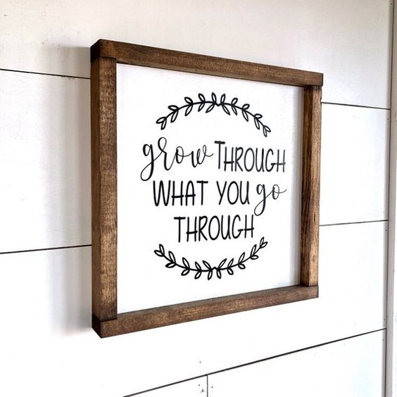 Lightweight Wall Wooden Plank Plaque 20 X 40 Cm Figure Pattern Custom Color