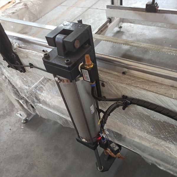 Паллет CNC пригвождая машину для европейских паллетов блока