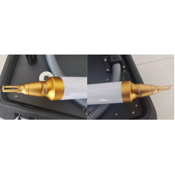 Машина удаления татуировки Nd Yag длины волны 1064nm случая 3 вагонетки