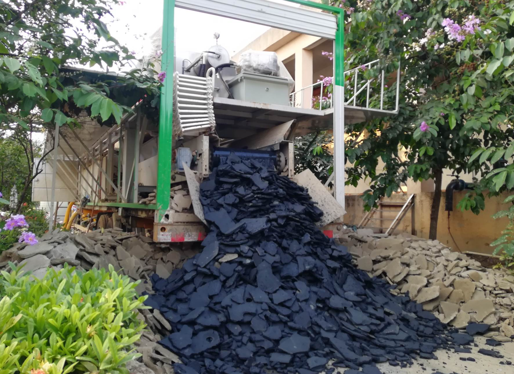 Municipal Sludge Thickening Agent Cationic Polyacrylamide C8030 Grade Oyipolymer