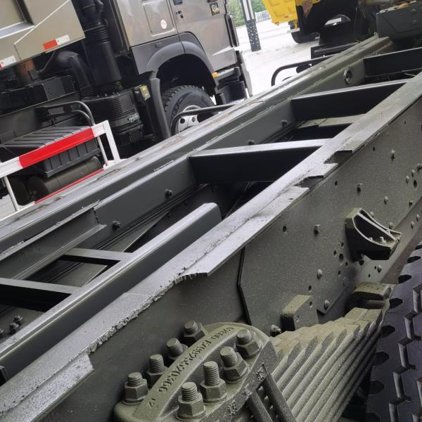Tyres and Sinotruck Chassis 40t Loading Capacity Mining Equipment Truck for Heavy Duty