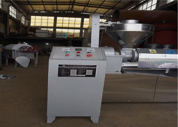 Multi Functional Type Automatic Oil Press Machine 2250*1100*2080mm Outline Dimension