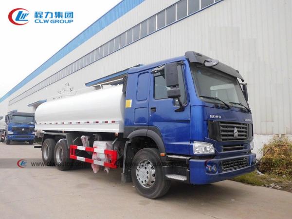 Caminhão móvel do distribuidor do combustível de HOWO 6x4 20cbm com o pneu 12.00R20