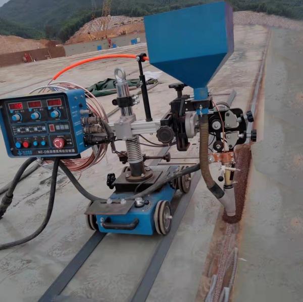 Máquina avançada de soldadura automática de filé de traseiro para projeto de construção de tanques