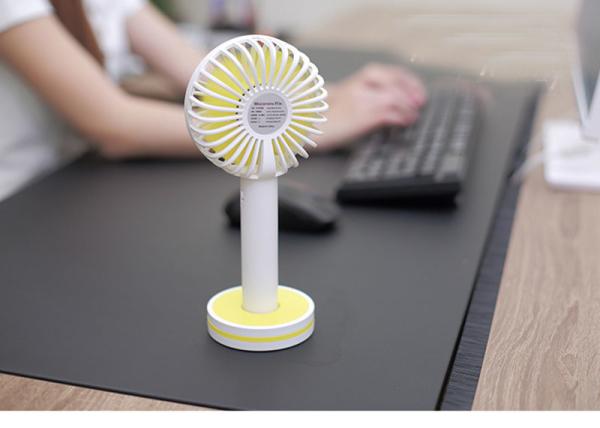 Magnet Base Mini Rechargeable Fan , Battery Operated Desk Fan Low Power Consumption
