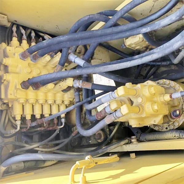 12 Tonnes Komatsu 120 utilisé Excavateur en bon état Couleur originale