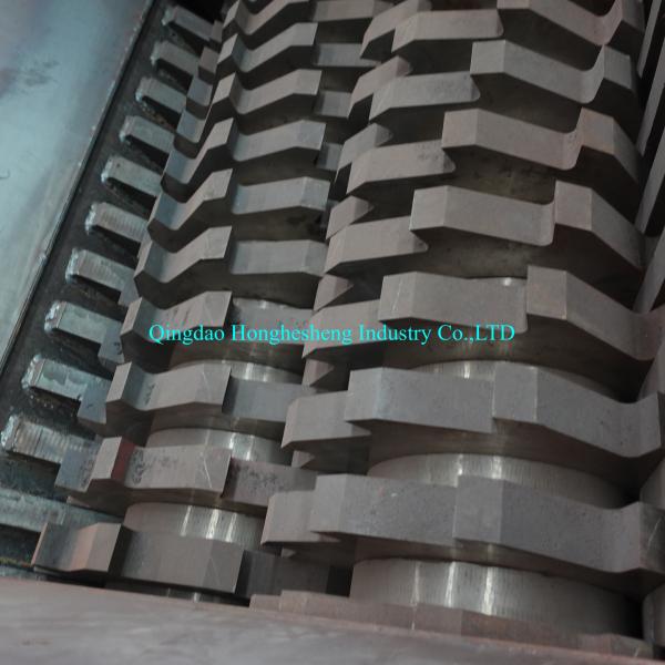 Heavy Duty Tire Shredder For Rubber Powder Making 2500kg/H