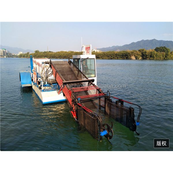 High Efficiency Aquatic Weed Harvester with Paddle Wheel Drive and 2000 m³ Capacity